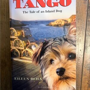 NWOT Tango The Tale of a Island dog softcover book